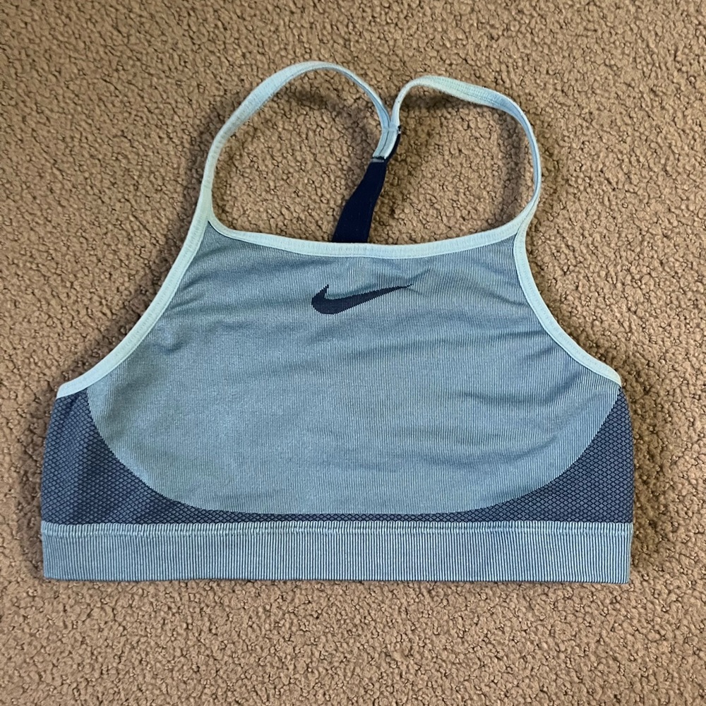 Nike Girls XL sports Bra blue
